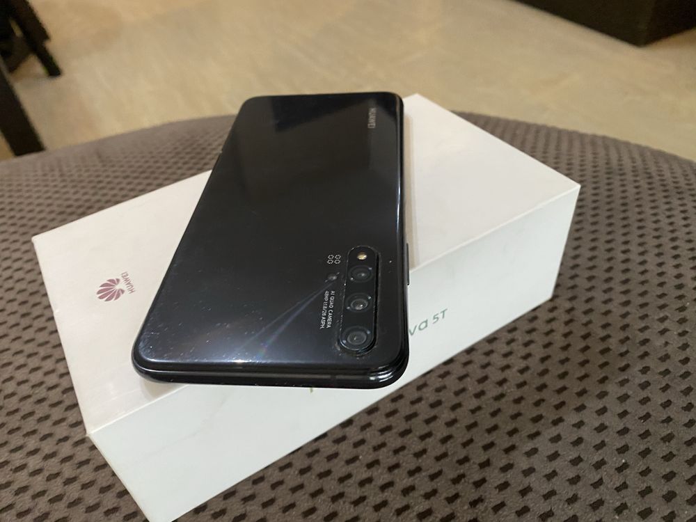 Huawei Nova 5t black 128gb 6ram