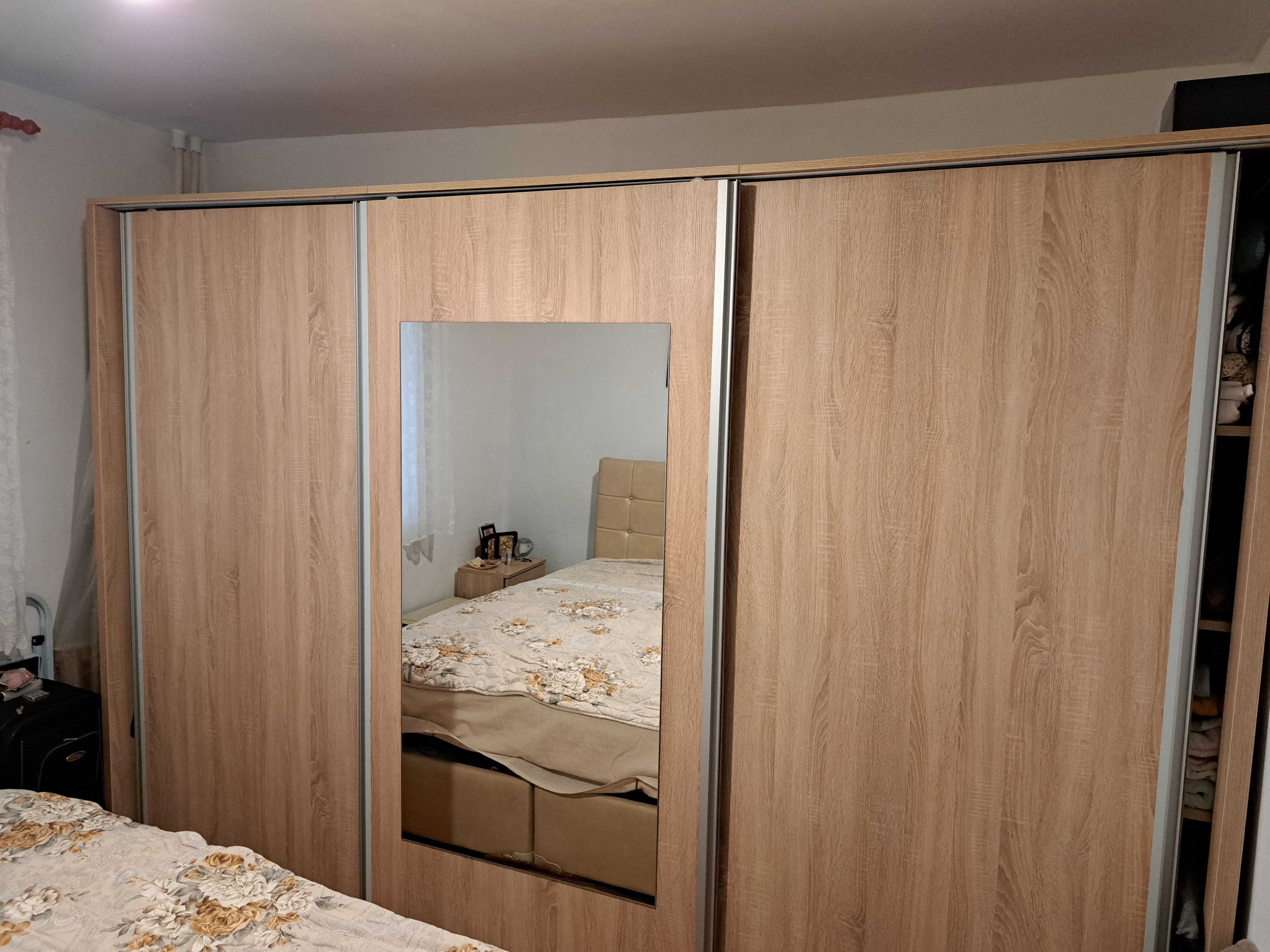 Vanzare  apartament   parter  in  cu  2  camere  si   balcon  extins