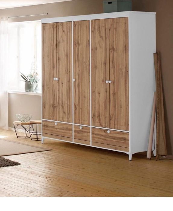 Dulap cu 5 usi cu fronturi din MDF