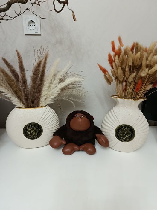 Вазы в комплекте