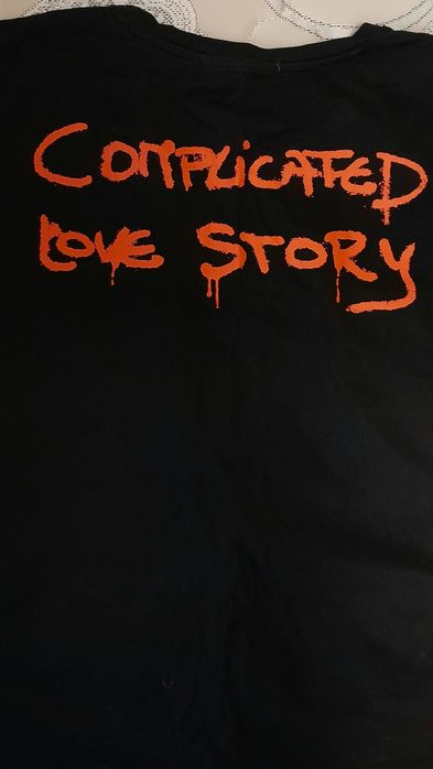 Продаётся стильная женская футболка