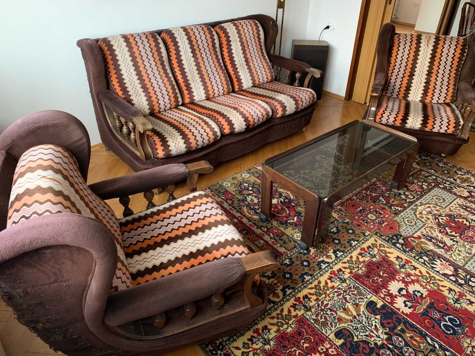Луксозна западна ретро холна гарнитура разтегателен диван + 2 фотьойла