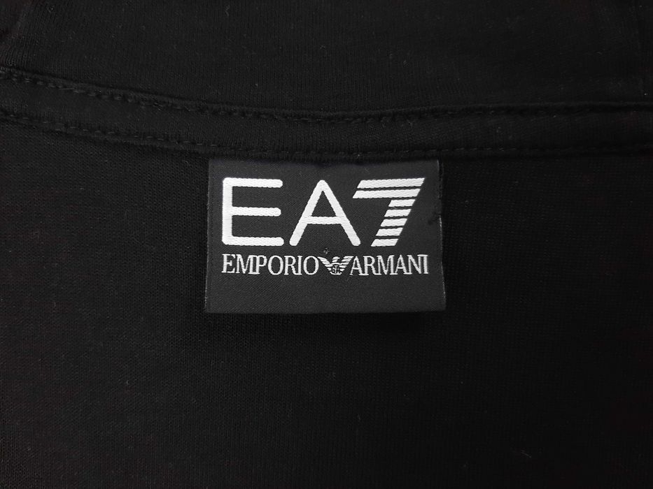 Emporio Armani EA7 - Оригинално мъжко горнище с качулка размер L
