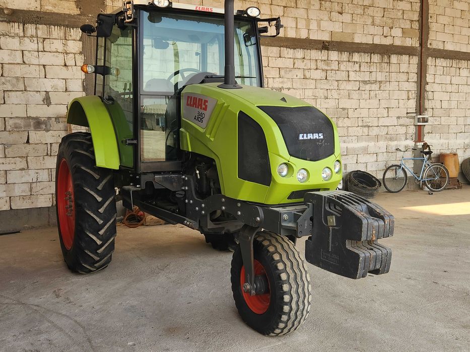 АХОS 340 трактори сотилади