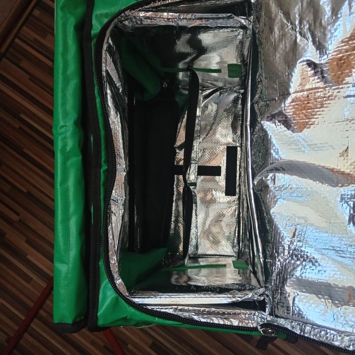 Vând geanta bolt Food