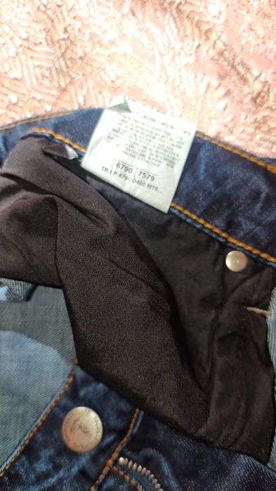 Дънки трусарди не ползвани