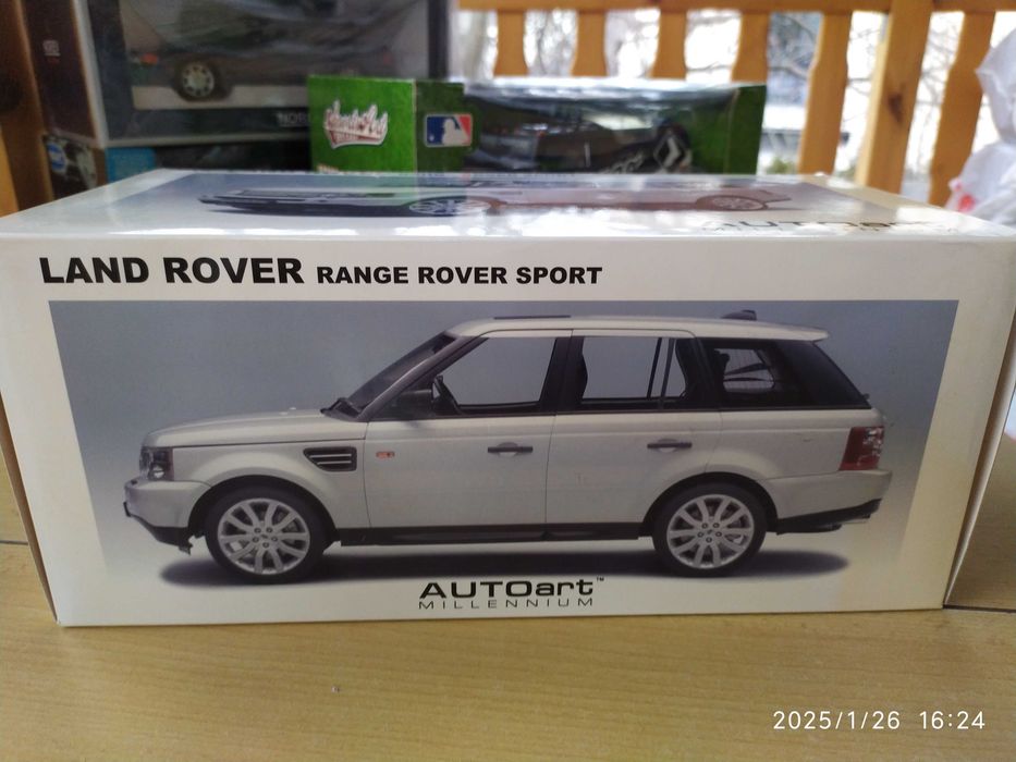 1:18 Метален модел на  Range Rover Sport AUTOart Millennium