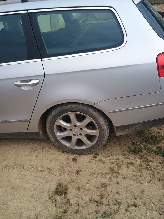Vând Passat B6 2.0 Diesel