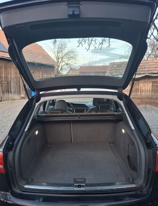 Audi A4 B8 S-line 2.0 TDI