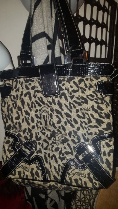 Geanta Guess animal print