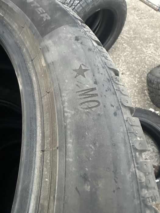 275/40/19-Pirelli