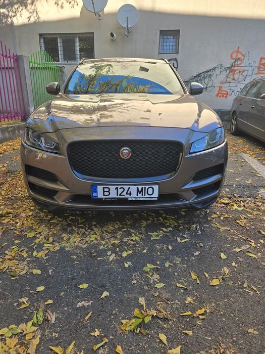 Jaguar F-Pace Masina personala cu toate actele valabile fără probleme.