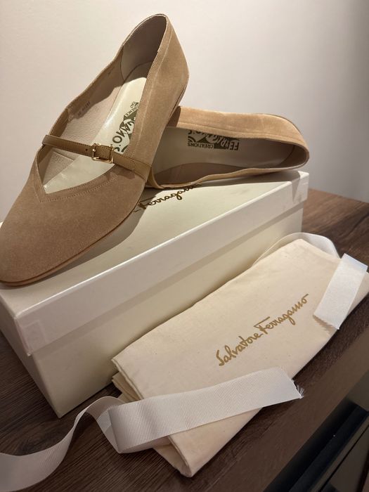 Нови обувки Ferragamo,38 ,5 размер