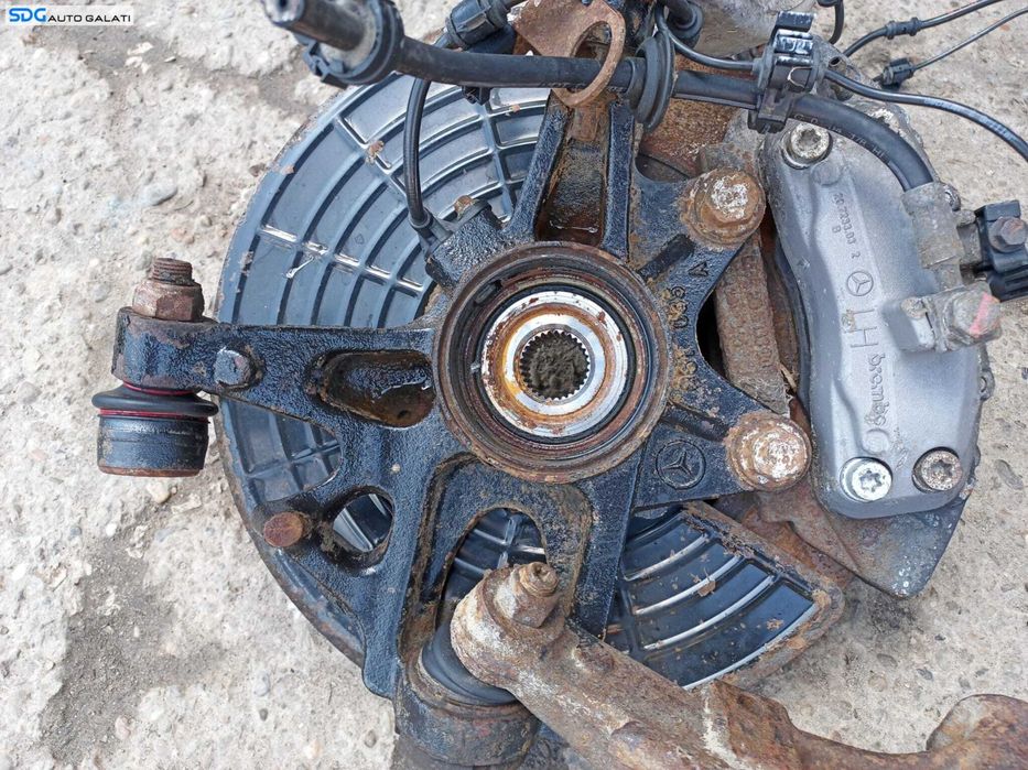 Fuzeta Butuc cu Rulment si Senzor ABS Stanga Fata Mercedes ML W163 1997 - 2005 [X3580]