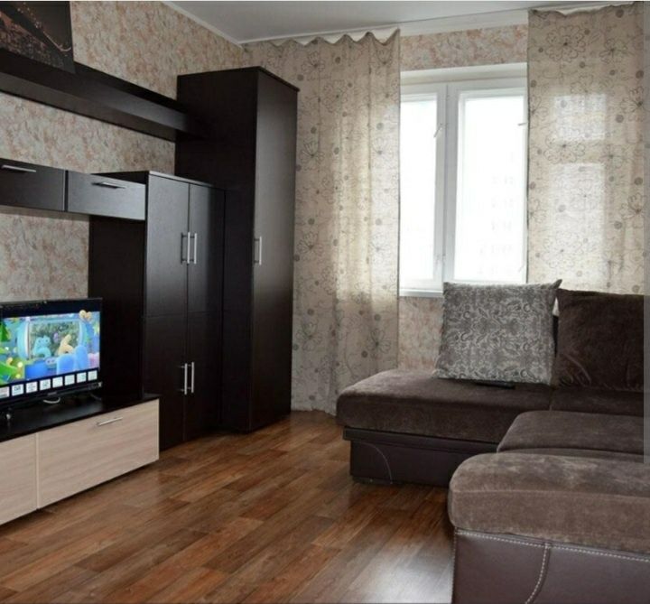 На подселение парней в трех ком квартиру. Пишите строго на вотсап.