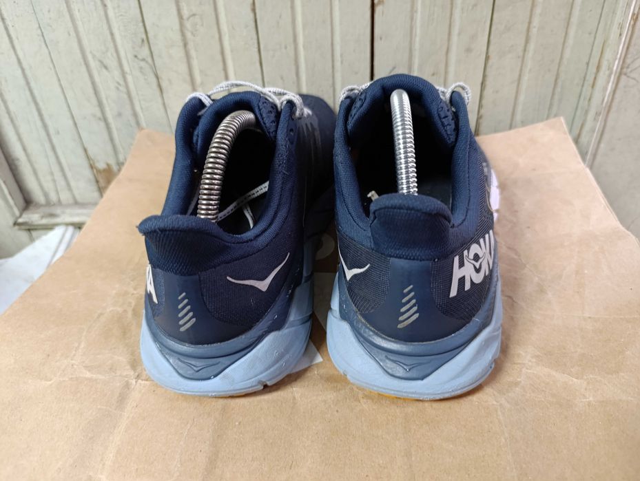 Hoka One One Arahi 5''оригинални маратонки 44 номер