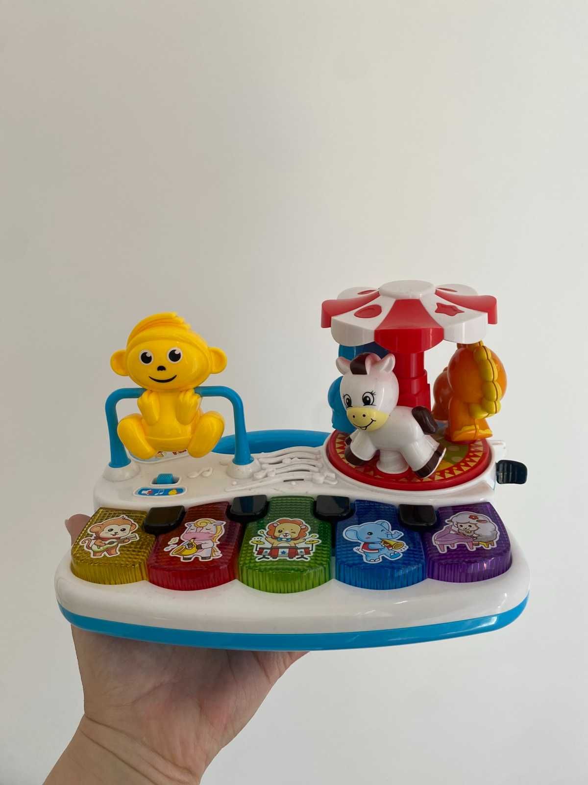 Музикална бебешка играчка