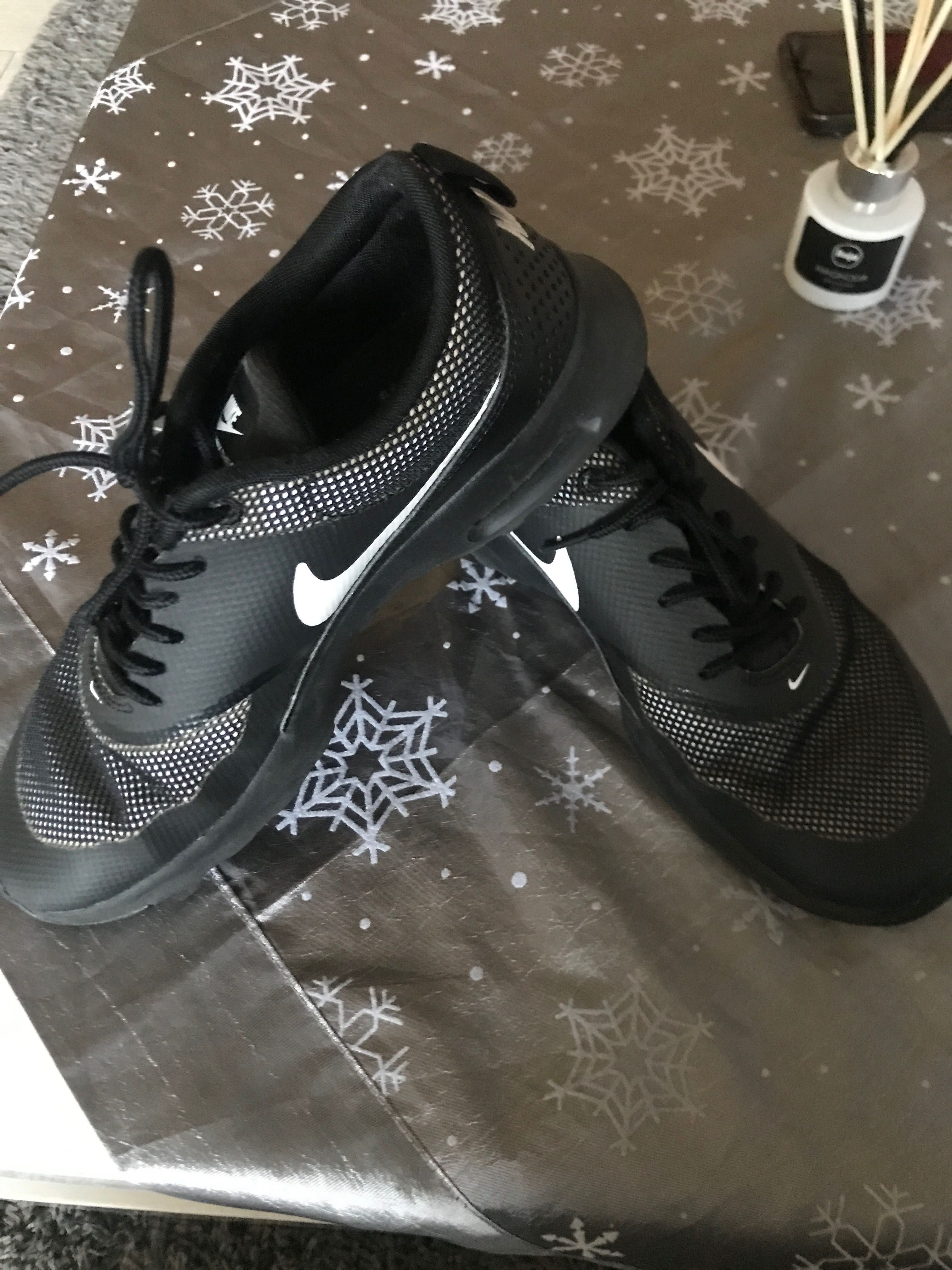 NIKE-oригинални дамски маратонки