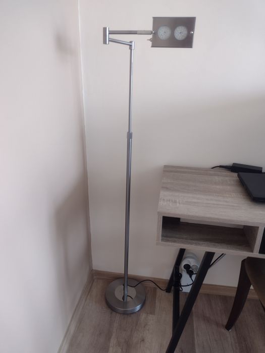 Настолна лед лампа