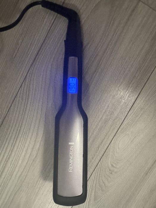 Placa indreptat parul