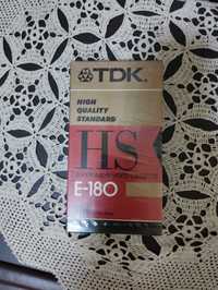 Нова  видеокасета TDK HS E 180