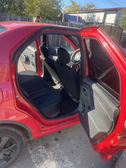 Vand sau schimb dacia logan 1.4 Mpi gpl an fabricatie 2011 acte valabi