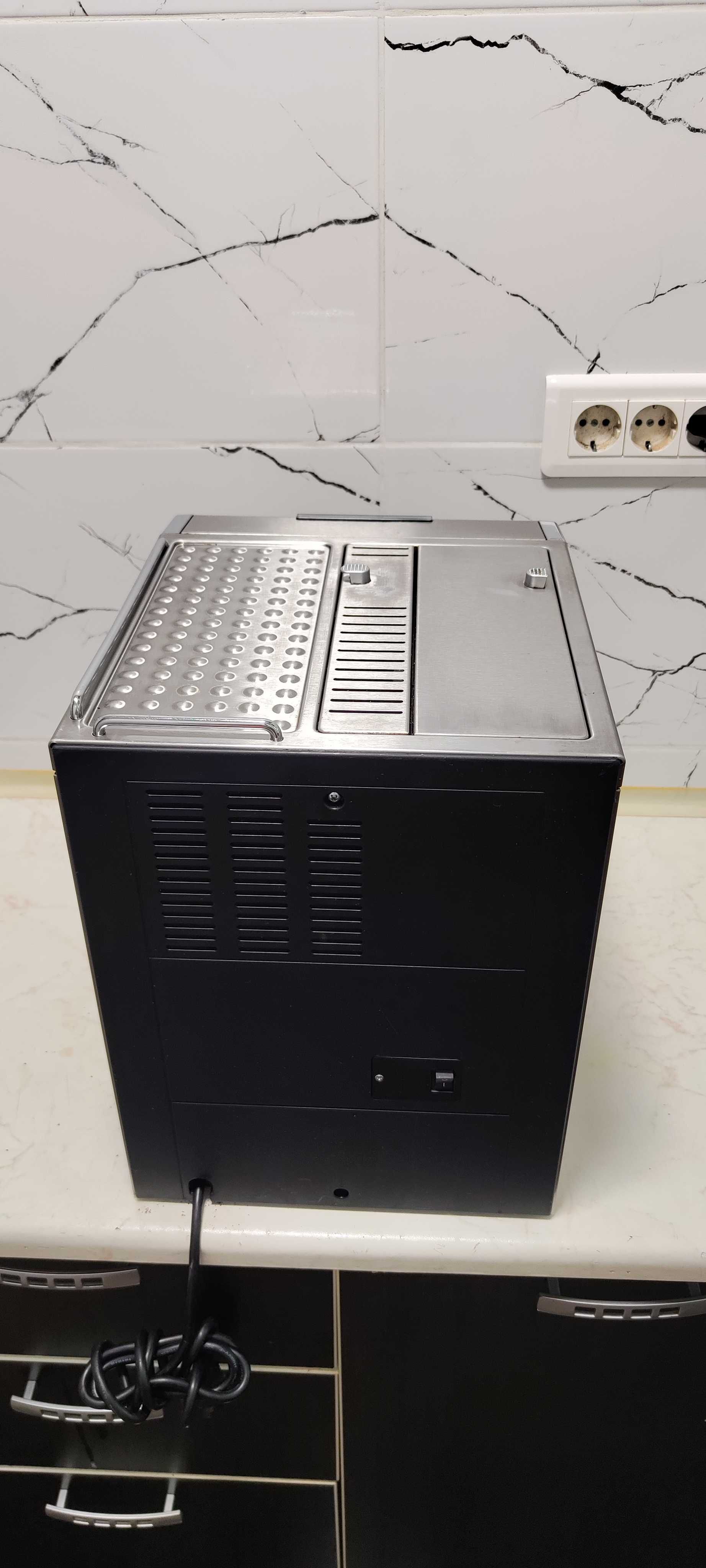 Espressor Automat  DeLonghi PrimaDonna ESAM6620 Aparat cu Cafea Boabe