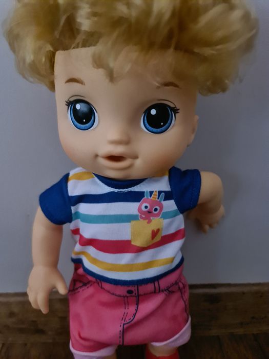 Bebelusul Babyalive step'n giggle E5244