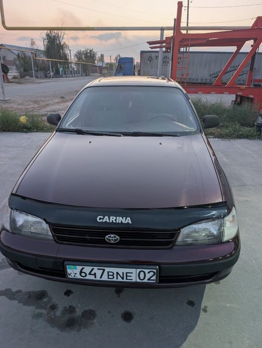 Тоиота Карина Е  1.8..  Механика.  1995 г.в