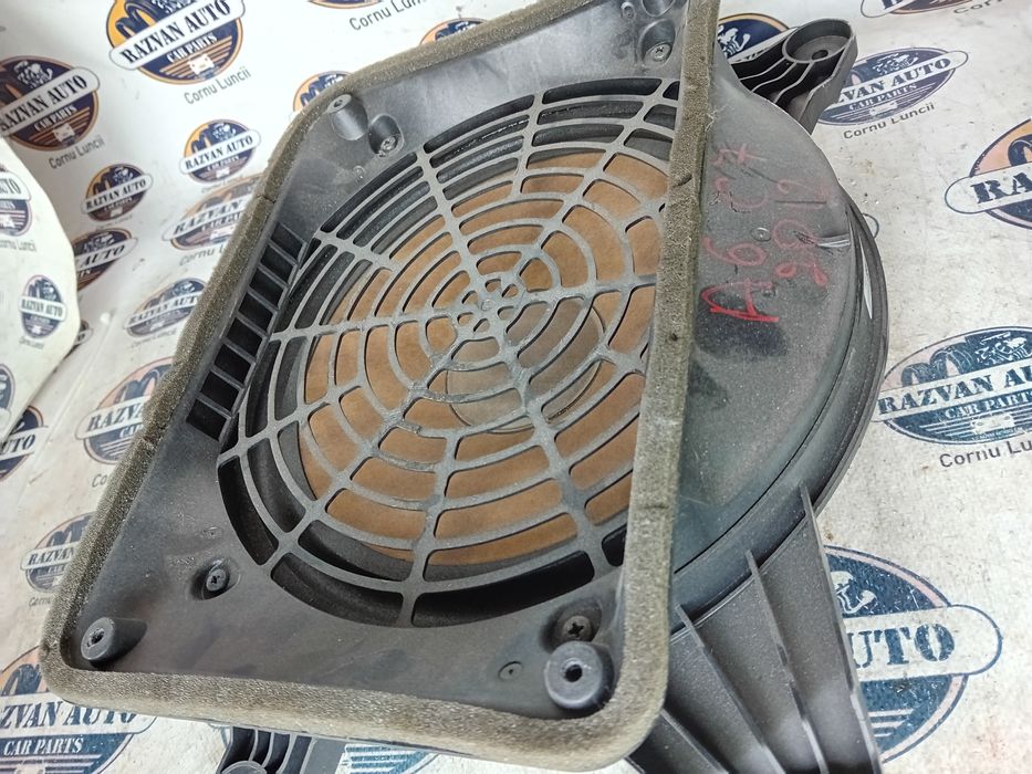 subwoofer spate original  audi a6 c7 2012