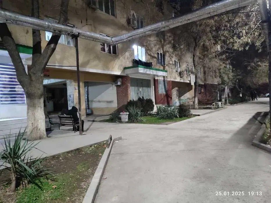 Срочно продаётся 1х комнатная квартира  Юнусабадский район квартал