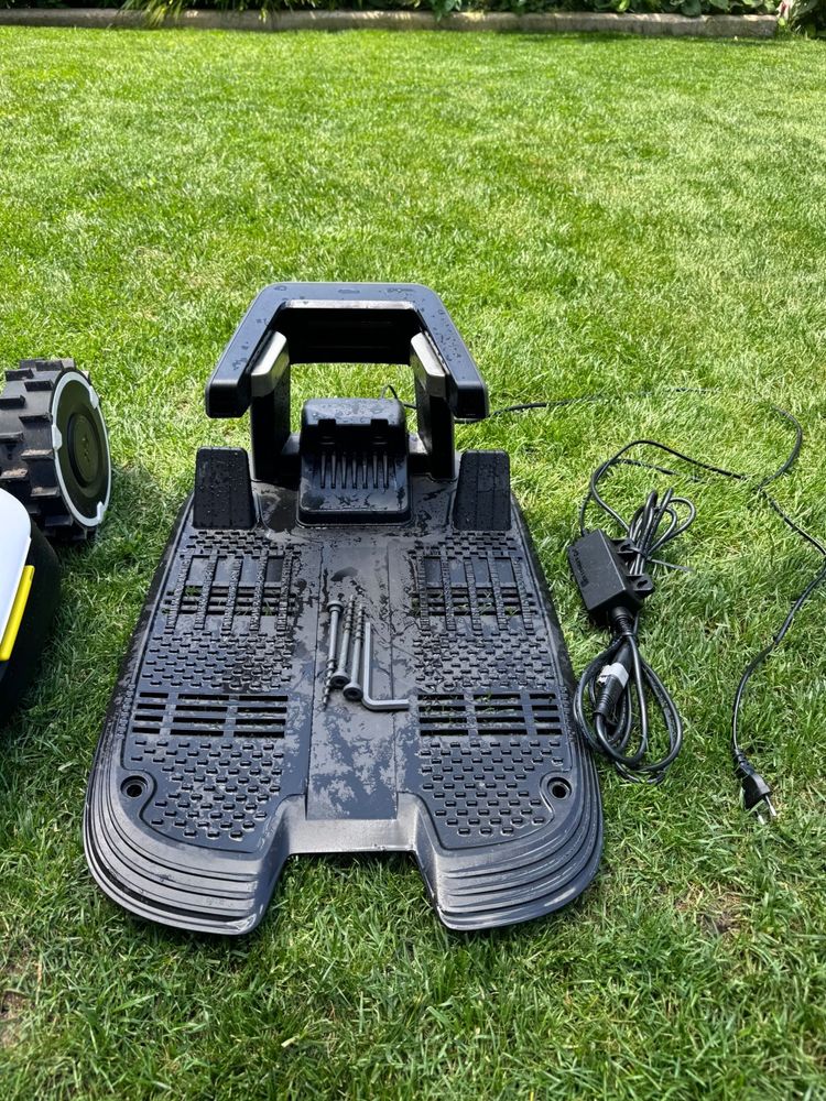 Vand Robot de tuns gazonul YUKA Mini fără fir perimetral