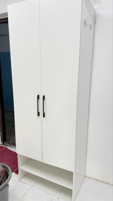 Продам шкаф для прихожей