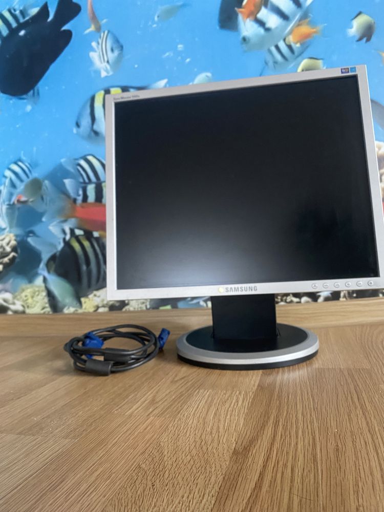 Monitor Lcd ,19 inch samsung syncmaster 940 FN 1280*1024