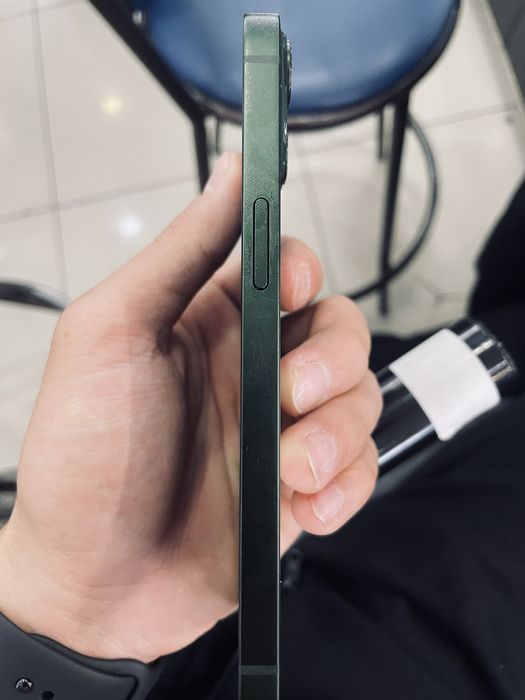 Продам Iphone 13 Green
