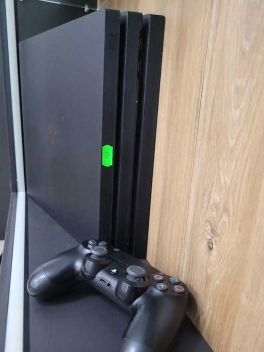 Garantie 24 luni PlayStation 4 PRO 1TB 1 controller CashBox
