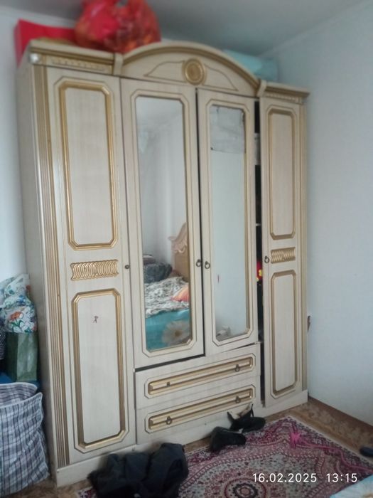 Шкаф спальни  мебель