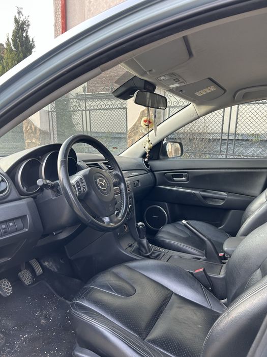 Mazda 3 • 1.6 Diesel 109 CP • 2006 • Interior piele • BOSE • Navigație
