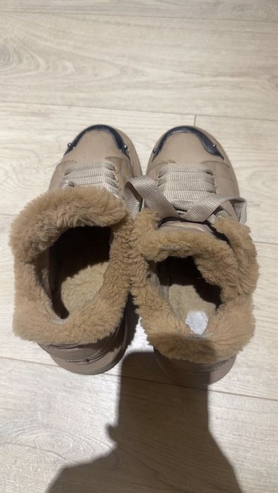 Кроссовки зимние