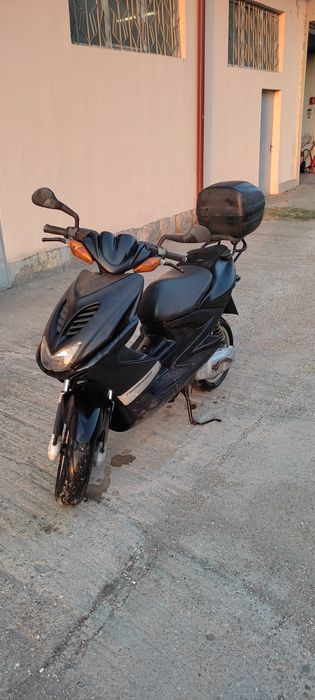 Скутер Ямаха Аерокс МБК 50 кубика, редовен с документи, регистриран !