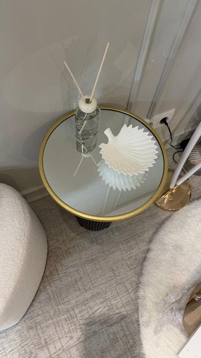 Журнальный столик