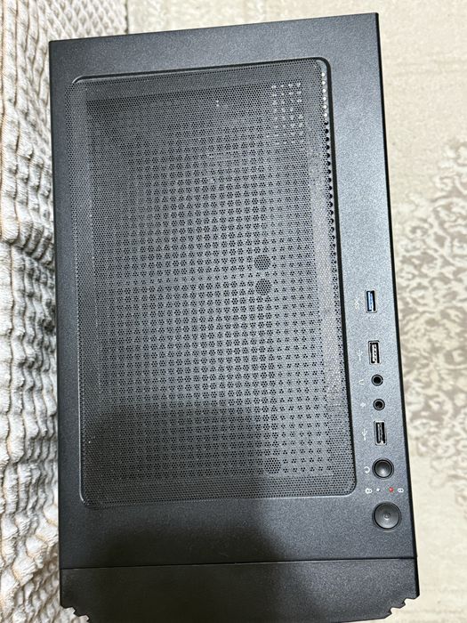 Carcasa Aqiris 4 ventilatoare