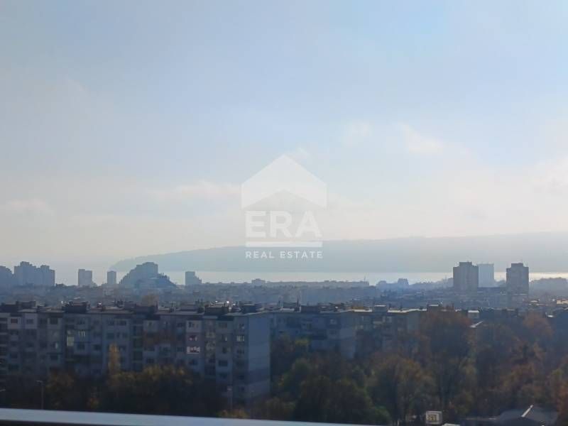 Тристаен апартамент в нова кооперация с Акт 16 в кв. "Изгрев" за прода