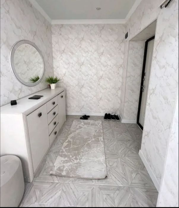 Камод, зеркало, пуфик продам