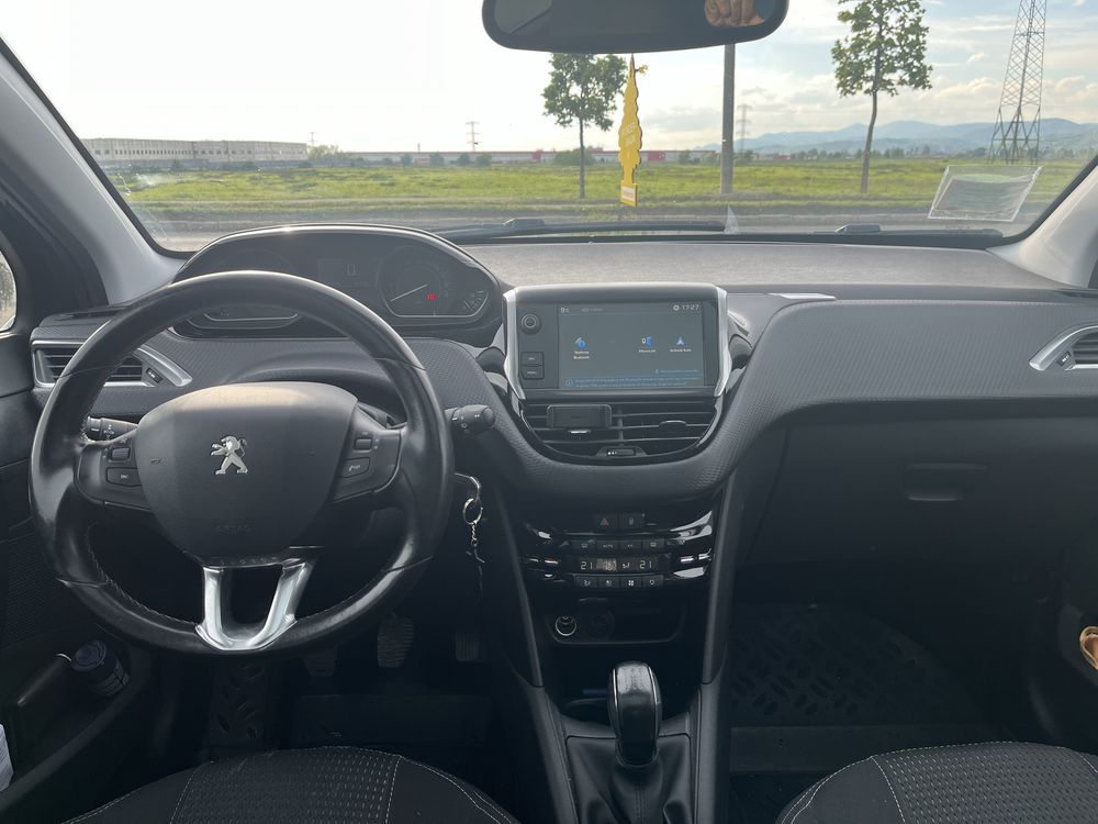 Peugeot 208 1.6 hdi