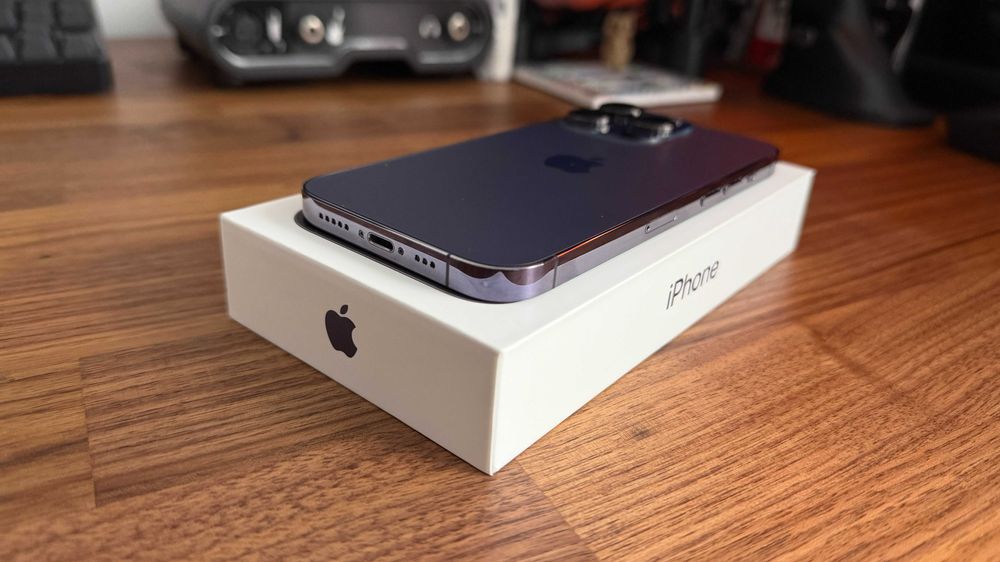 iPhone 14 pro 128 gb 100% батерия + подаръци