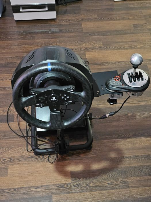 Set Volan Thrustmaster T300 RS + Schimbator + Pedale + Suport