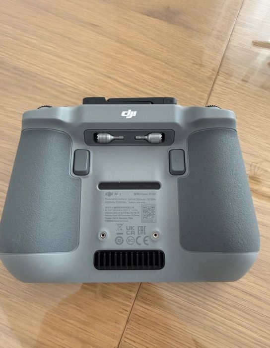 Dronă DJI Mini 4 Pro  Fly More Bundle Garantie