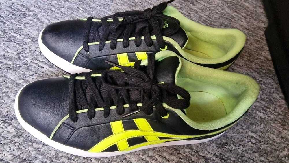U.S. Polo Assn 40; Onitsuka Tiger (Asics) 39.5; Puma Smash v2 38.5