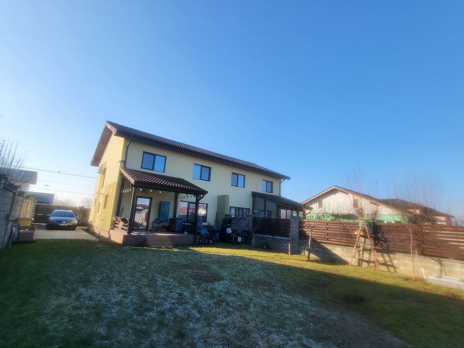 Proprietar - vand duplex in  Mosnita Vec